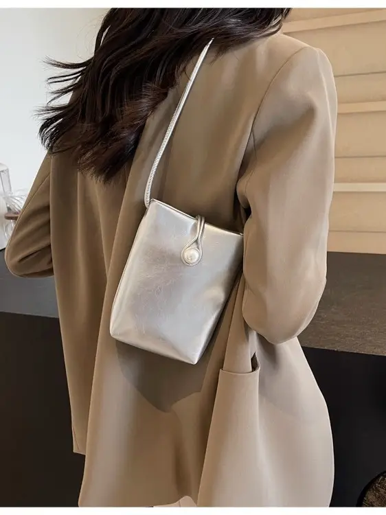 Black Crossbody Phone Bag for Women 2026 - Image 7