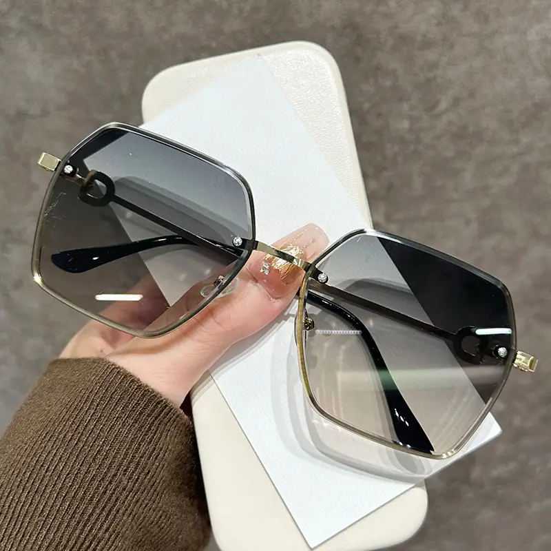Women Cut Edge Sunglasses UV Protection Frameless Design - Image 3