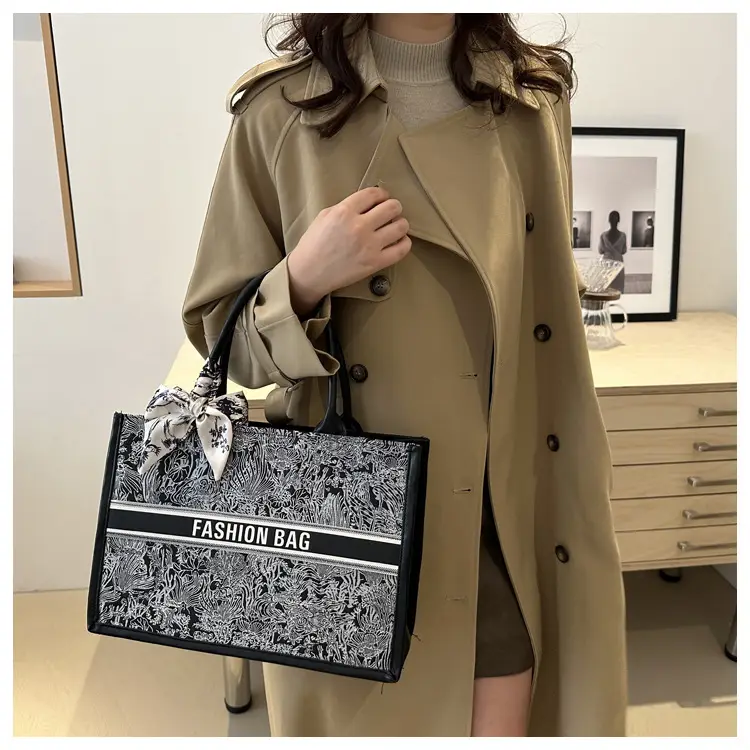 Pink Silk Bow Shoulder Bag for Women — feature 10