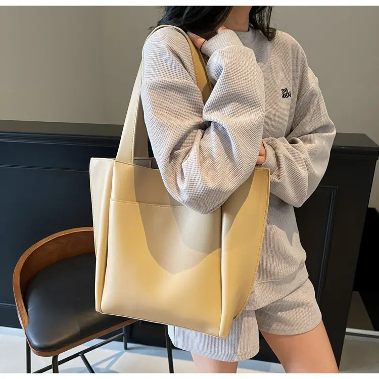 Beige Retro Tote Bag Large Capacity 2025 — feature 32