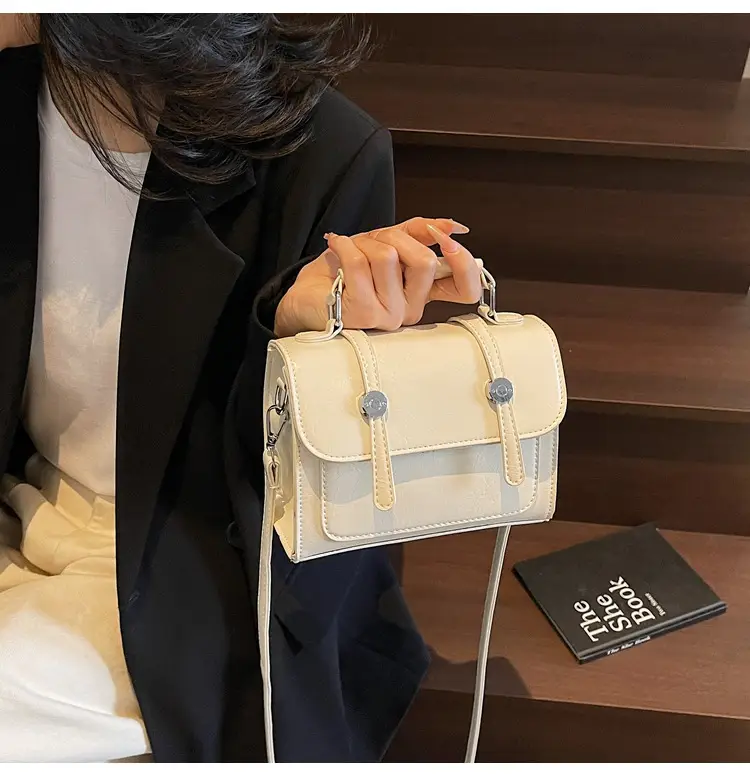 Women's Silver Leather Shoulder Crossbody Bag 2025 — feature 13