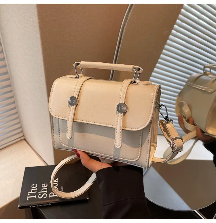 Women's Silver Leather Shoulder Crossbody Bag 2025 — feature 23