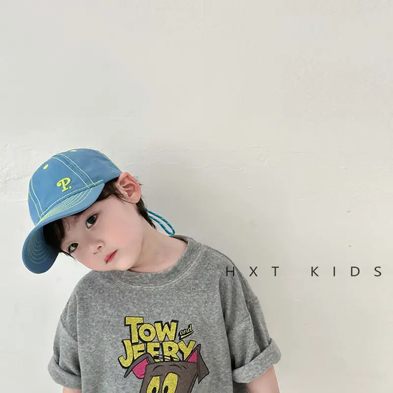 Kids Cotton Cap with "Tow & Feather" Print Brown