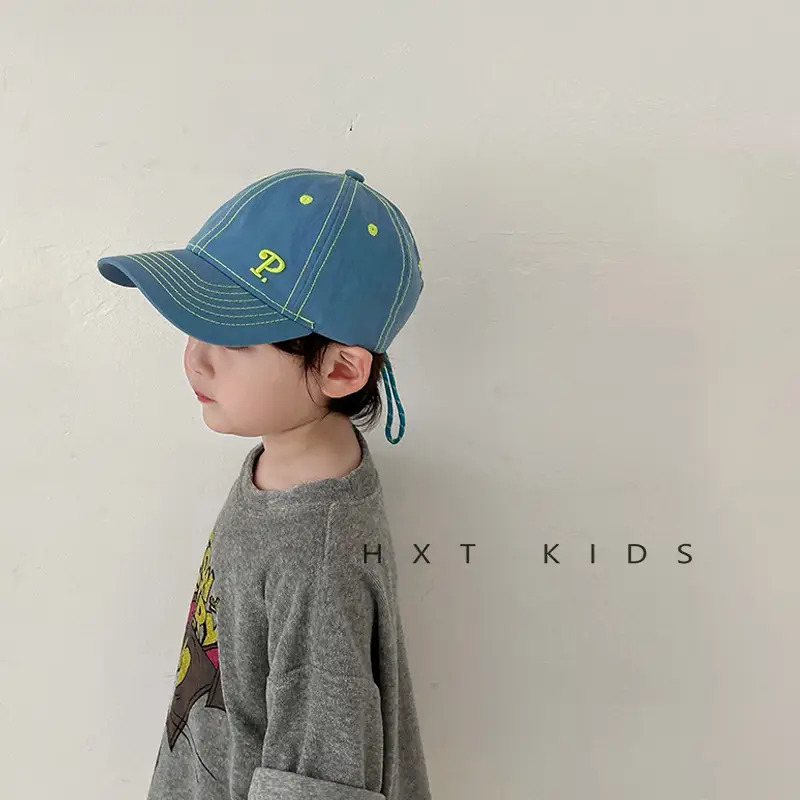 Kids Cotton Cap with "Tow & Feather" Print Brown