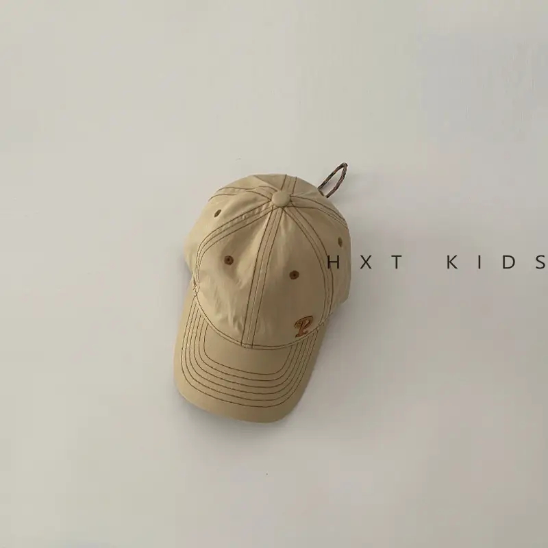 Kids Cotton Cap with "Tow & Feather" Print Brown