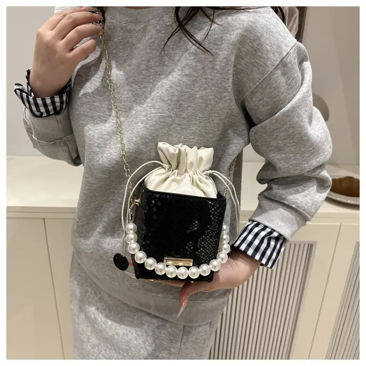 Women's Pearl Bucket Bags 2025 Summer Collection — feature 16