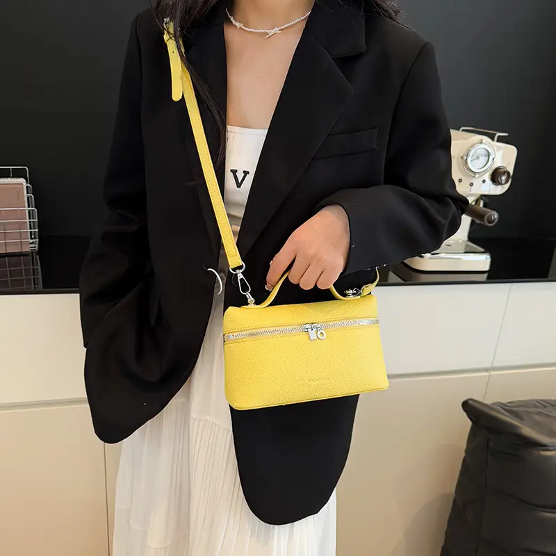 Trendy Beige Crossbody Bag for Women 2025 - Image 7