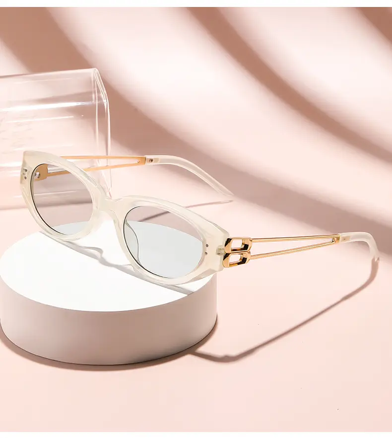 Polarized Cat-Eye Sunglasses with UV Protection — feature 18