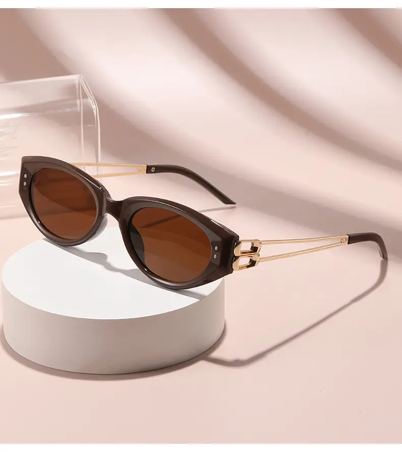 Polarized Cat-Eye Sunglasses with UV Protection — feature 20