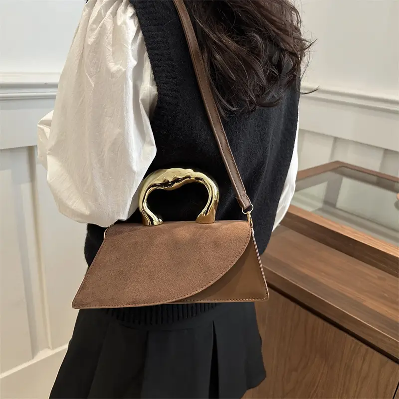 Luxury Gold Handle Shoulder Bag for Women - Image 7