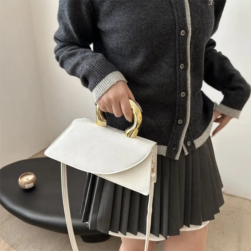 Luxury Gold Handle Shoulder Bag for Women - Image 9