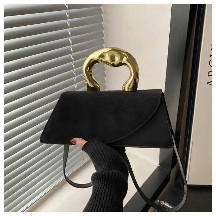 Luxury Gold Handle Shoulder Bag for Women — feature 18