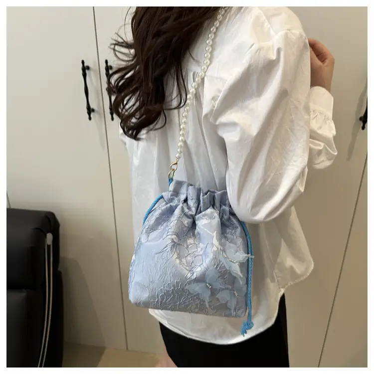 Butterfly Lined Crossbody Bag for Women 2025 — feature 12