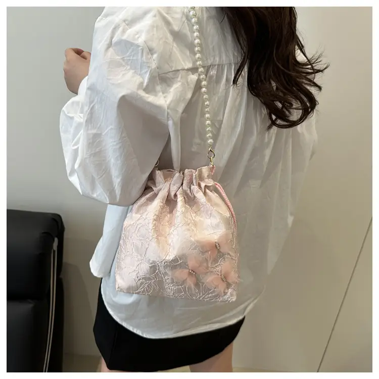 Butterfly Lined Crossbody Bag for Women 2025 — feature 16