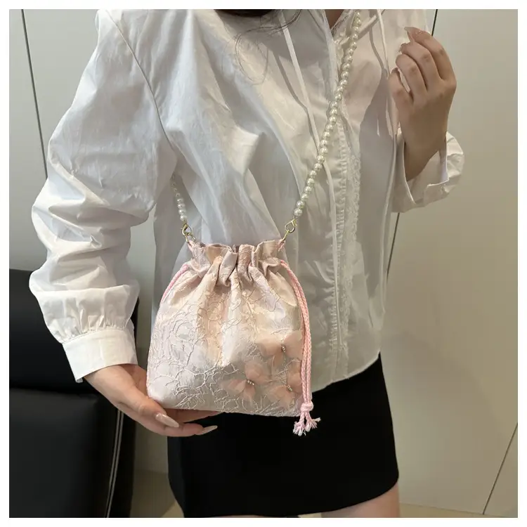 Butterfly Lined Crossbody Bag for Women 2025 — feature 18