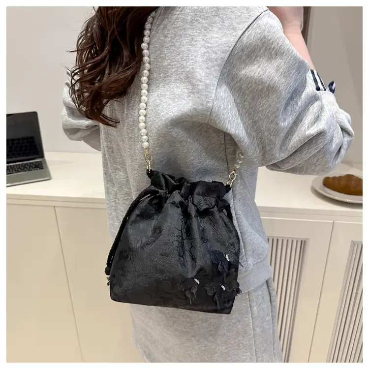 Butterfly Lined Crossbody Bag for Women 2025 — feature 20