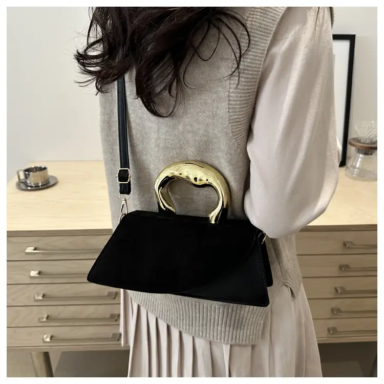 Nude Suede Shoulder Bag for Women 2025 Summer — feature 9