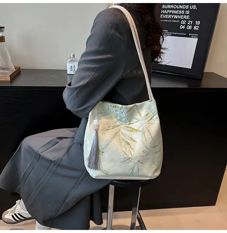 New Chinese Style Large Capacity Shoulder Bag — feature 4