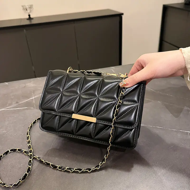 Cream Quilted Chain Shoulder Bag for Women