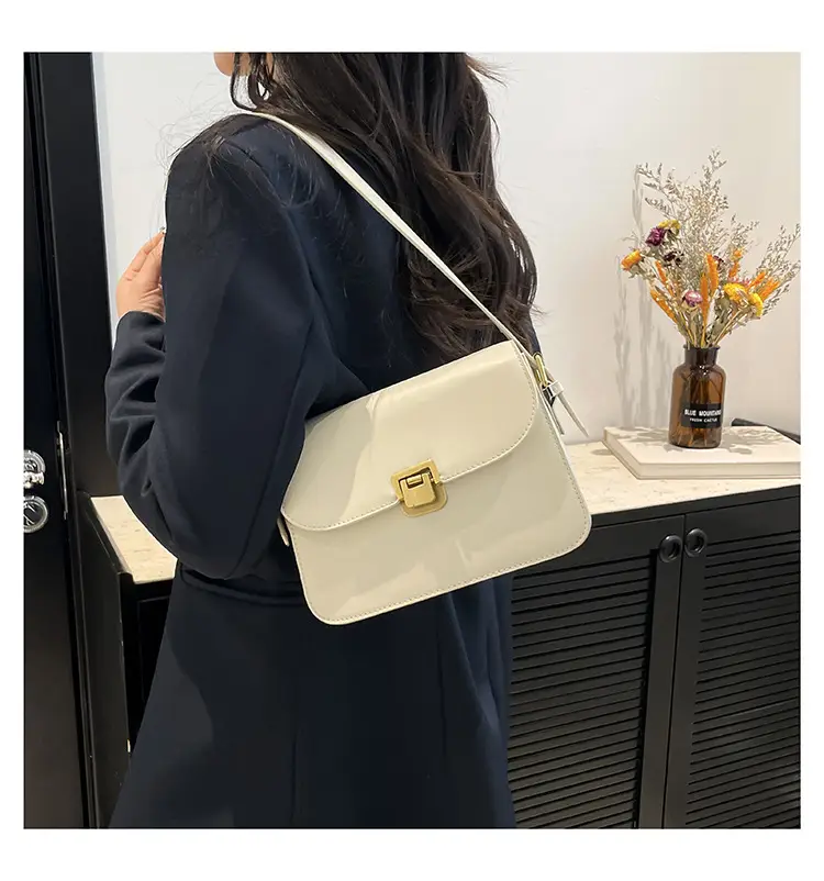 Elegant Women's Crossbody Bag Cream 2025 — feature 8