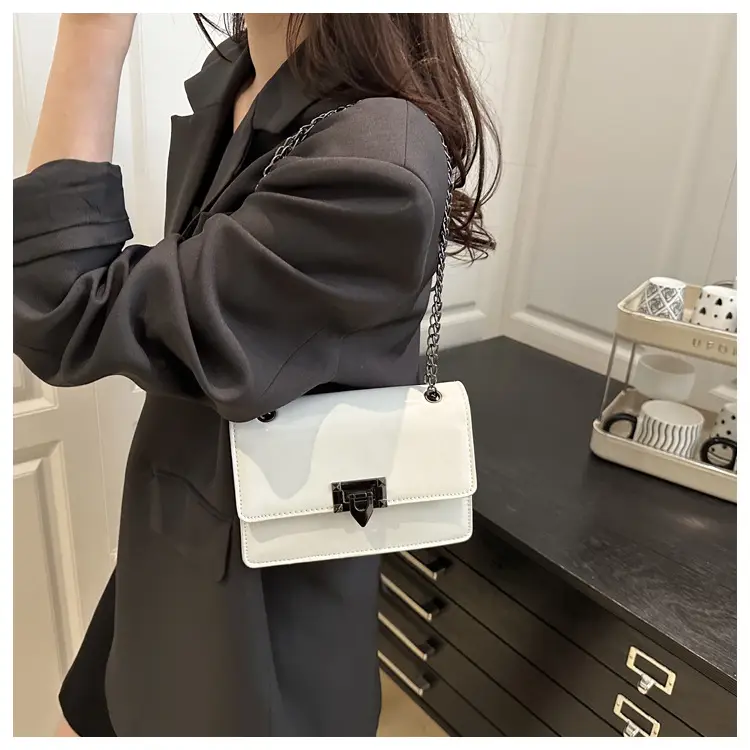 Orange Korean Style Chain Crossbody Bag 2025 — feature 12