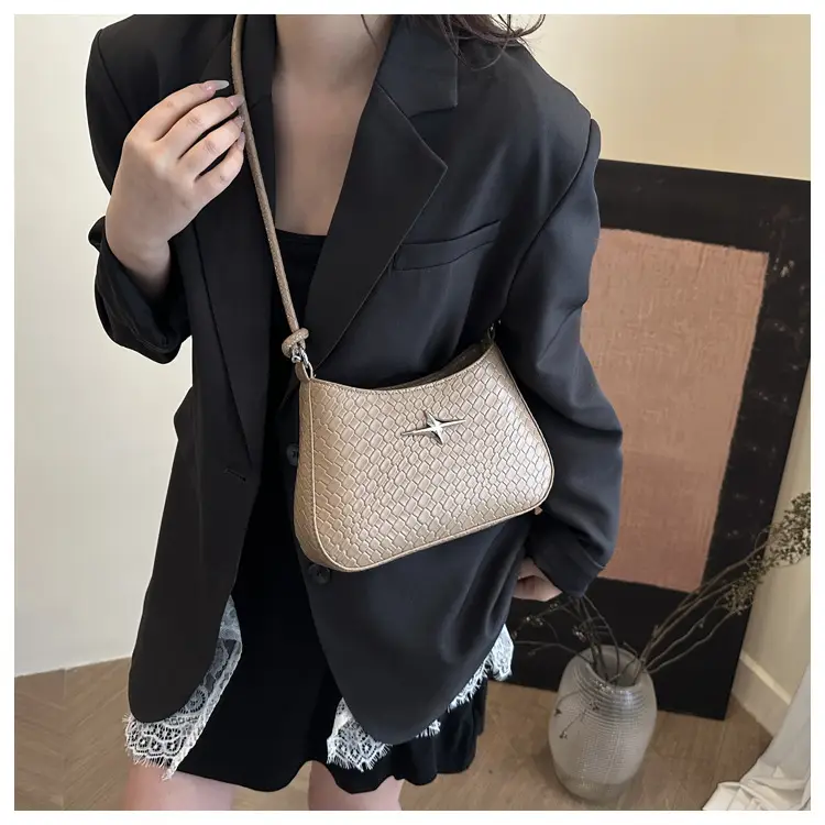 Korean Style Armpit Bag for Women Brown 2025 — feature 10