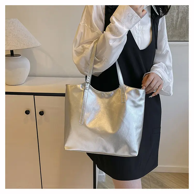 Retro Texturous Shoulder Bag 2025 New — feature 12