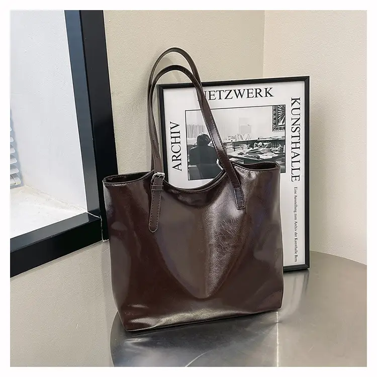 Retro Texturous Shoulder Bag 2025 New — feature 21