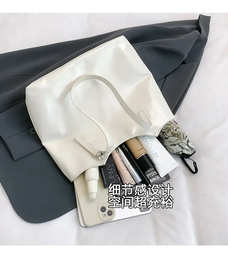 Retro Texturous Shoulder Bag 2025 New — feature 6