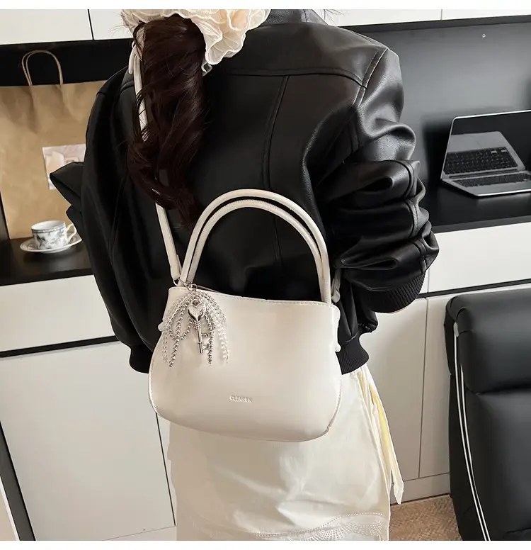 Pink Korean Handheld Bucket Bag with Crystal Bow — feature 17
