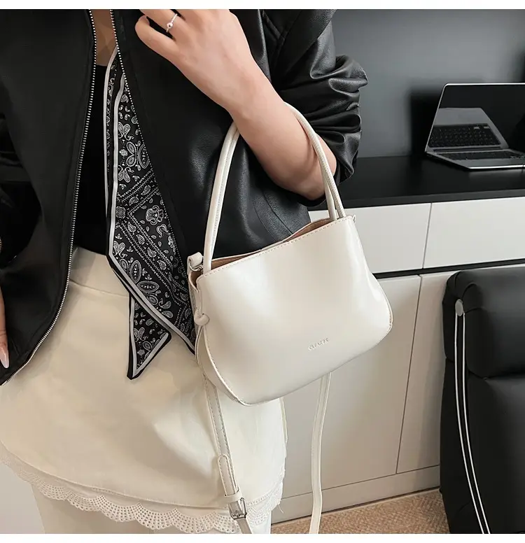Pink Korean Handheld Bucket Bag with Crystal Bow — feature 31