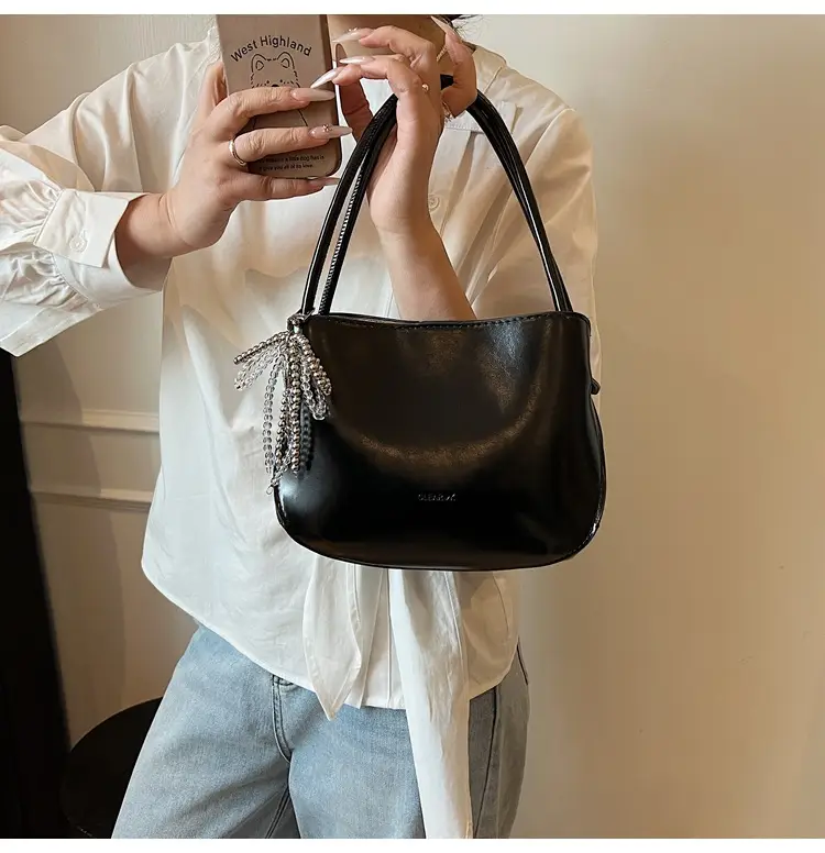Pink Korean Handheld Bucket Bag with Crystal Bow — feature 44