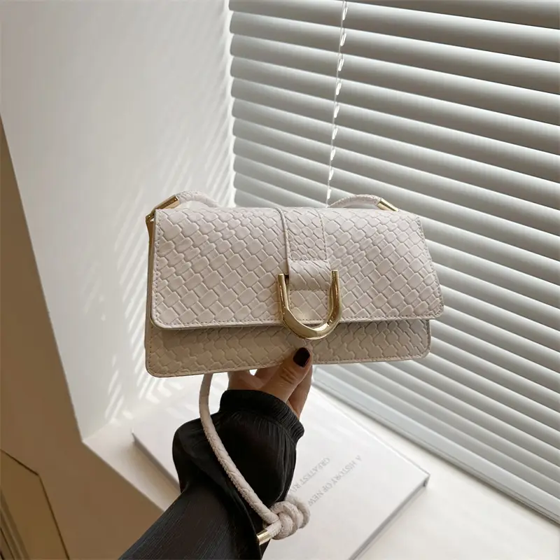 Elegant Woven Underarm Bag for Women 2025 - Image 7