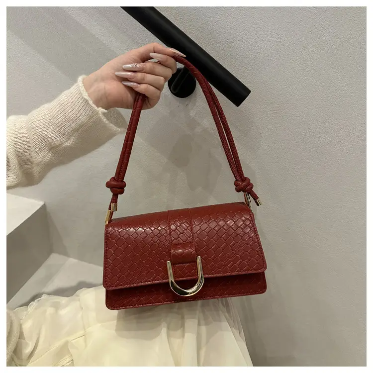 Elegant Woven Underarm Bag for Women 2025 — feature 13
