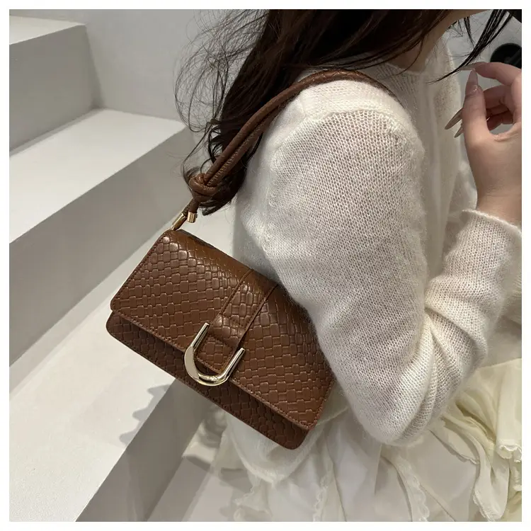 Elegant Woven Underarm Bag for Women 2025 — feature 16