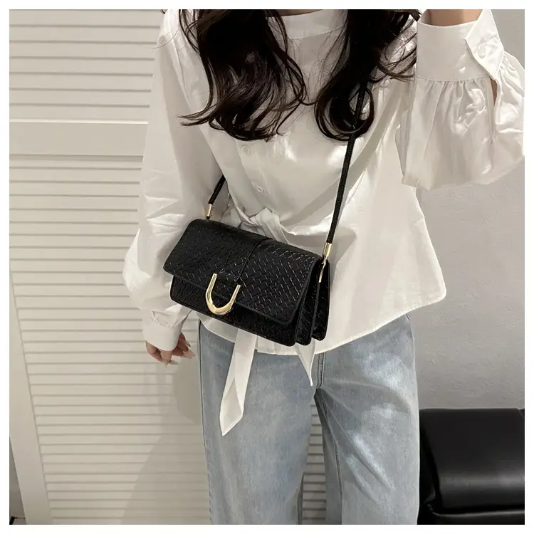 Elegant Woven Underarm Bag for Women 2025 — feature 18