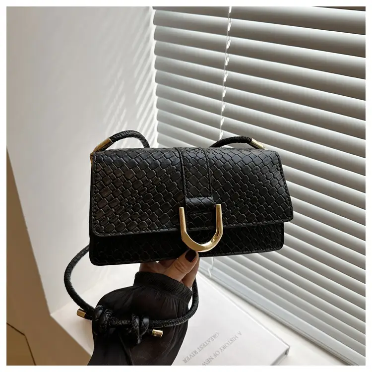 Elegant Woven Underarm Bag for Women 2025 — feature 20