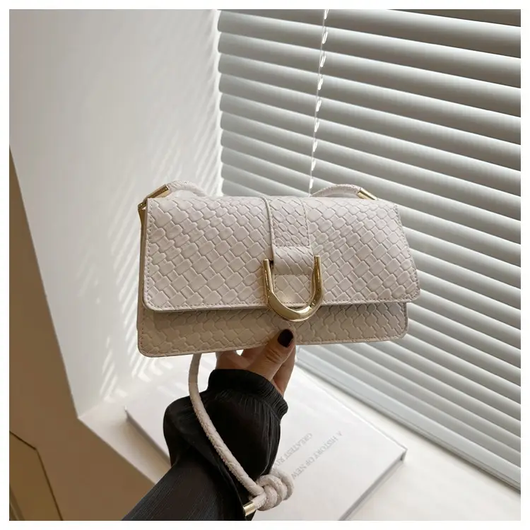 Elegant Woven Underarm Bag for Women 2025 — feature 23