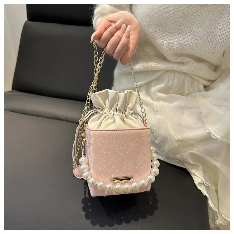 Women's Cream Pearl Chain Shoulder Crossbody Bag — feature 15