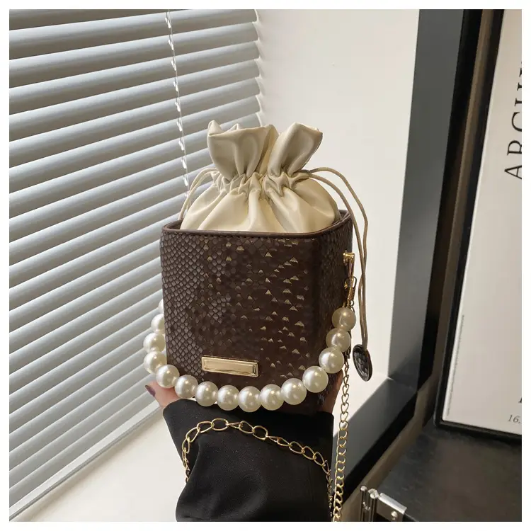 Women's Cream Pearl Chain Shoulder Crossbody Bag — feature 22