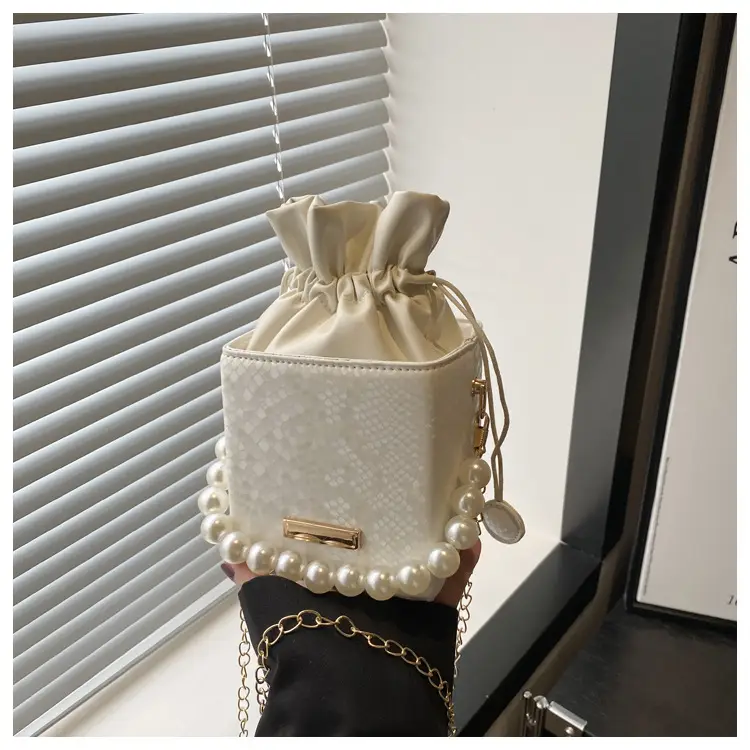 Women's Cream Pearl Chain Shoulder Crossbody Bag — feature 23