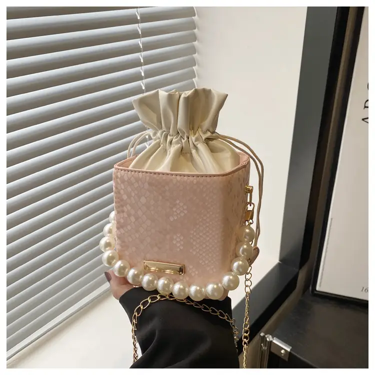 Women's Cream Pearl Chain Shoulder Crossbody Bag — feature 25