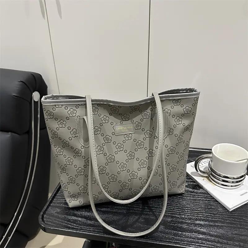 Women's Large Capacity Embroidered Tote Bag White - Image 8