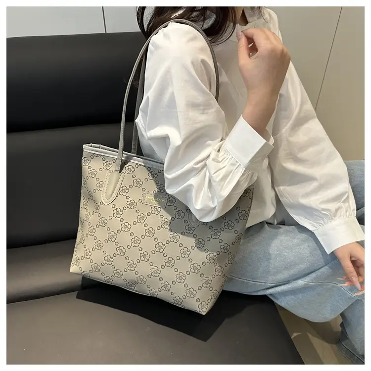 Women's Large Capacity Embroidered Tote Bag White — feature 13