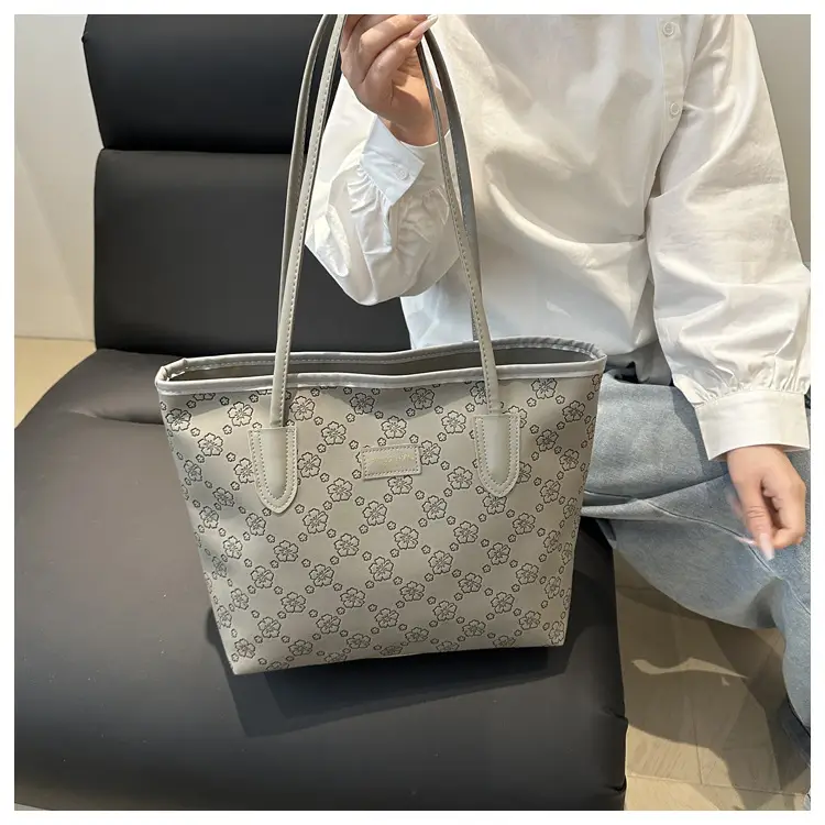 Women's Large Capacity Embroidered Tote Bag White — feature 14