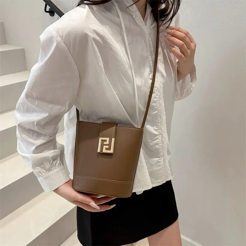 Women's 2025 Spring Light Luxury Bucket Bags - Image 9
