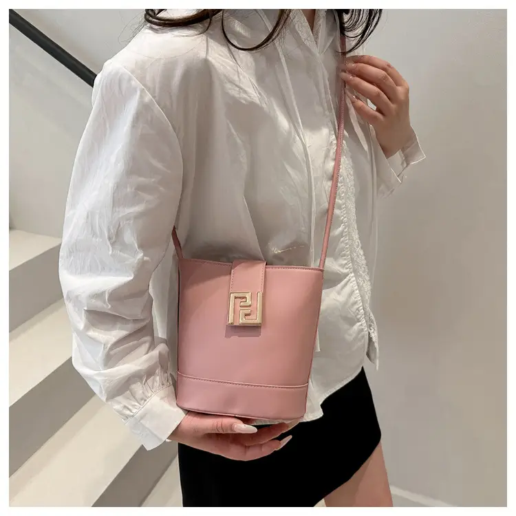Women's 2025 Spring Light Luxury Bucket Bags — feature 21