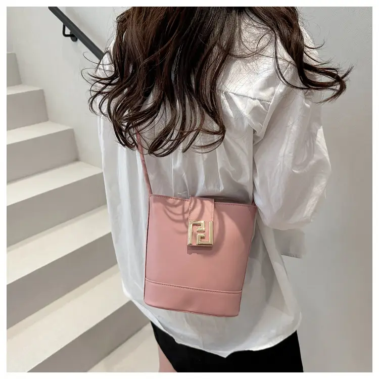 Women's 2025 Spring Light Luxury Bucket Bags — feature 22