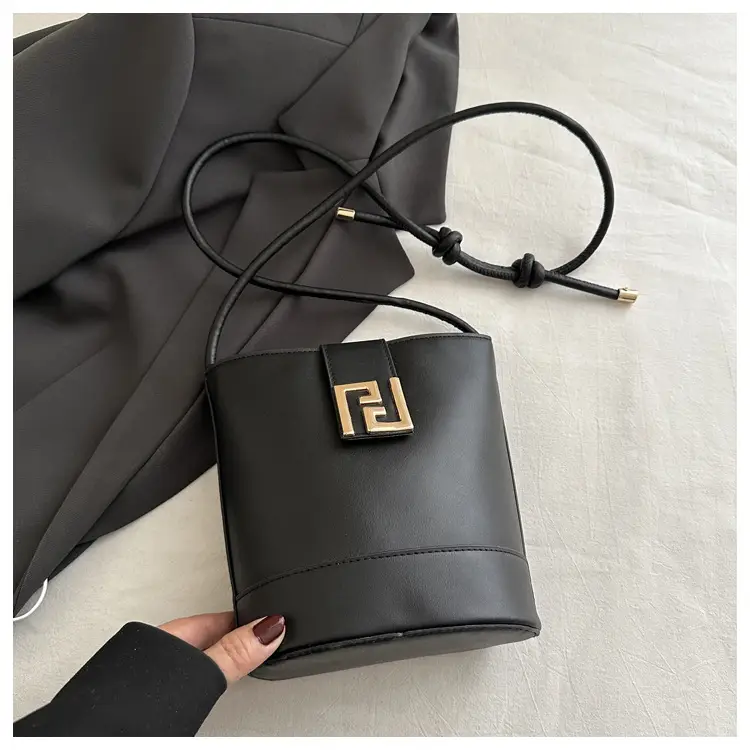 Women's 2025 Spring Light Luxury Bucket Bags — feature 38