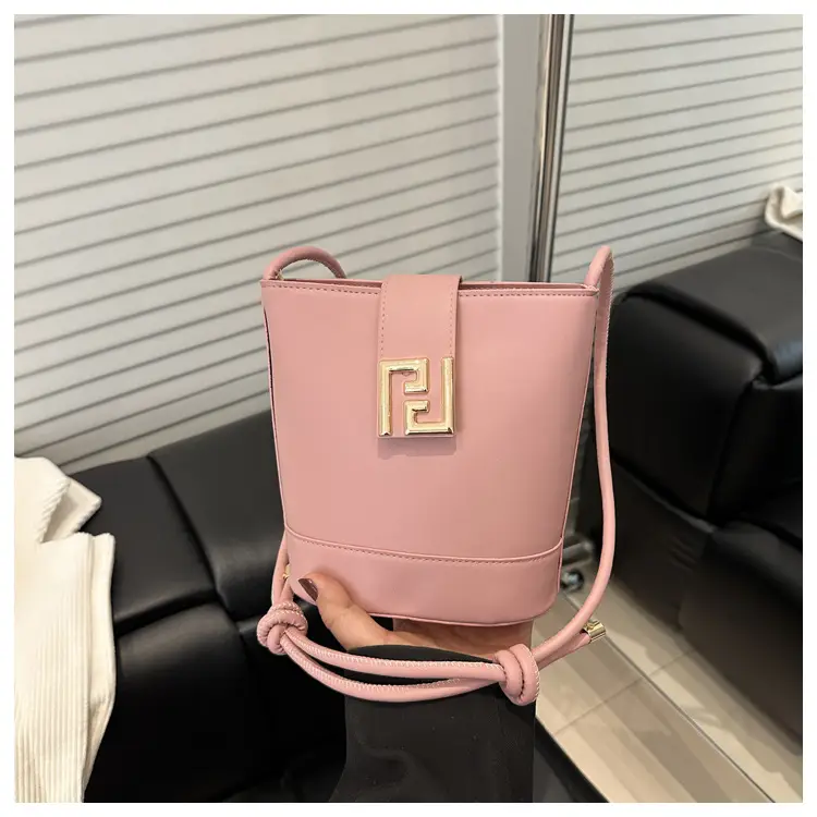 Women's 2025 Spring Light Luxury Bucket Bags — feature 40